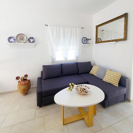 Theros House Διαφάνιον Εξωτερικό φωτογραφία